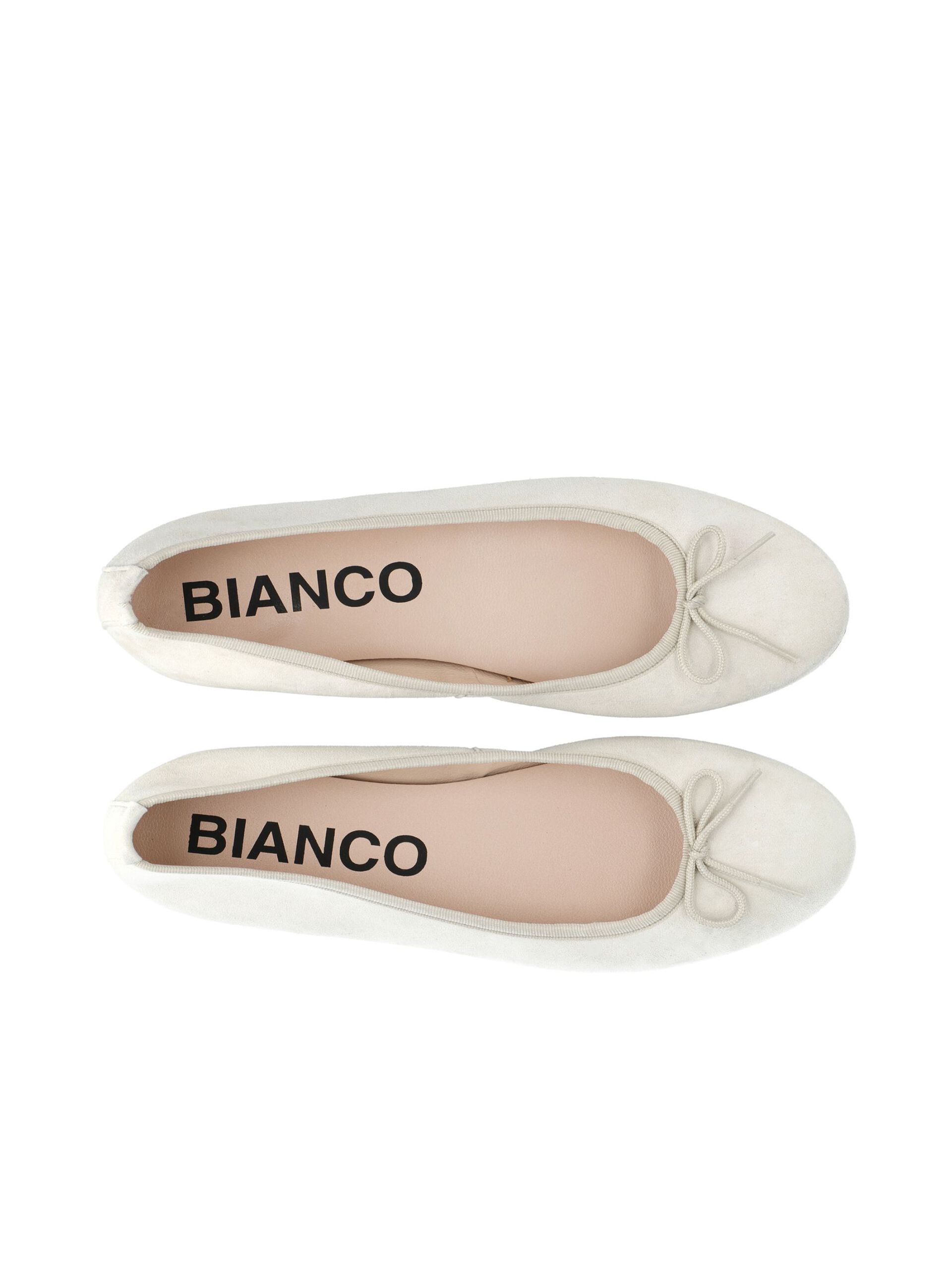 Carousel image - BIAMADISON BALLET FLATS, Off White | 5
