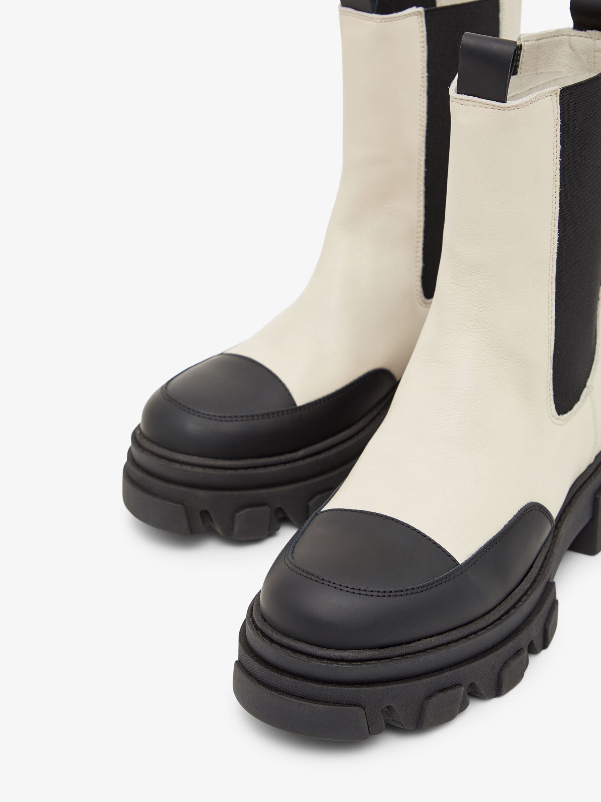 Carousel image - BIAGINNY CHELSEA BOOTS, Sand | 5